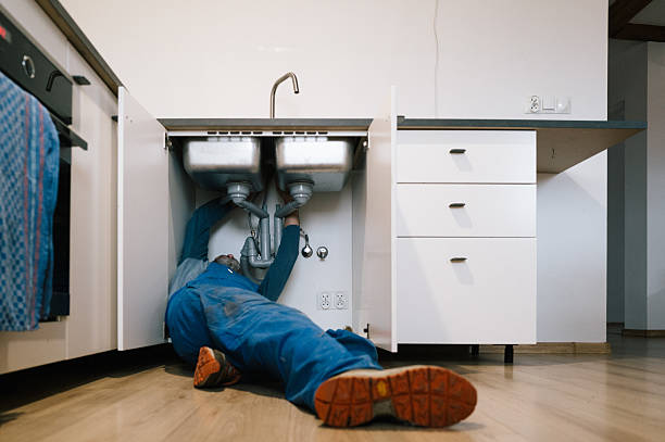 Professional Leak Detection technician working in Mooresville, AL